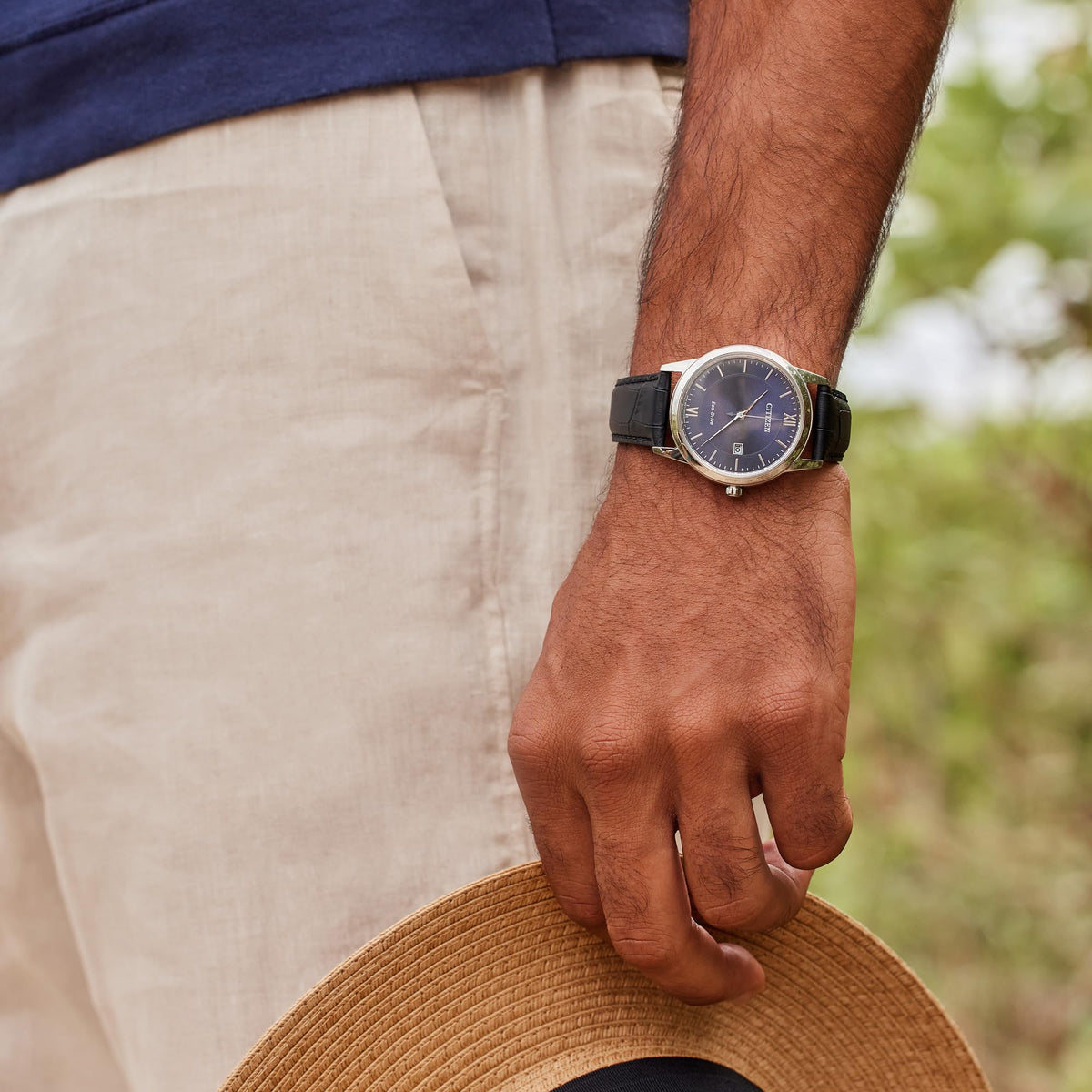 Men's Leather Strap Watch F620