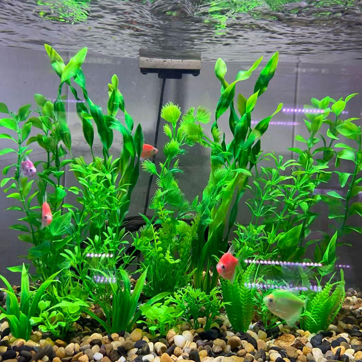 Artificial Aquarium Plants Set, Plastic Fish Tank Decorations (18pcs-Green) T193