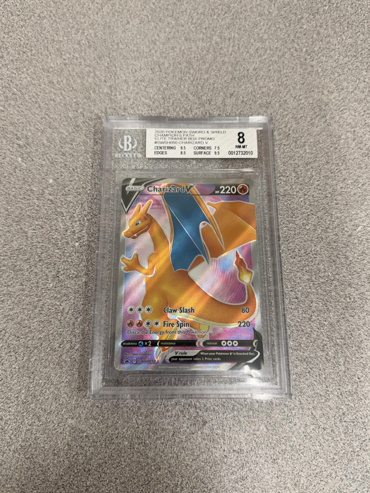 Pokemon TCG Charizard V Promo Elite Trainer Box S688